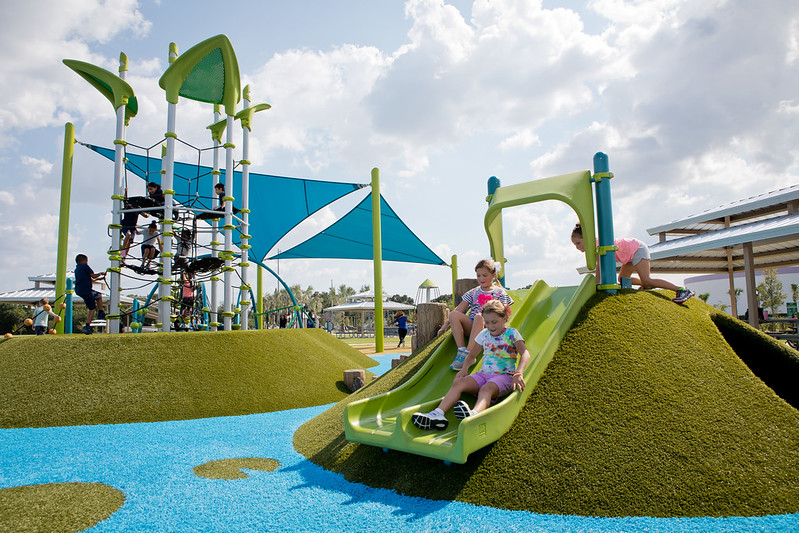 kids-on-slide Kids on slide